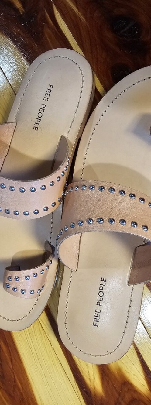 Free People Amelie Tiny Stud Sandals Faded Clay Leather Toe Ring Slides Sz 6 NIB